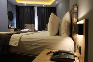 Viv City Hotel
