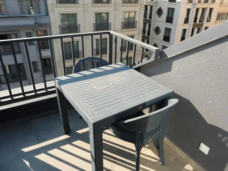 Bird Nest Suites