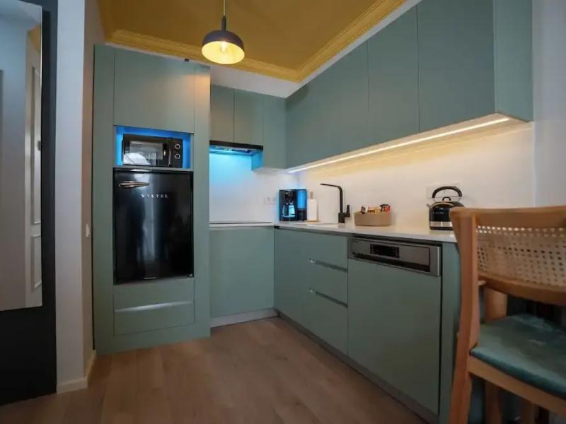 Bird Nest Suites