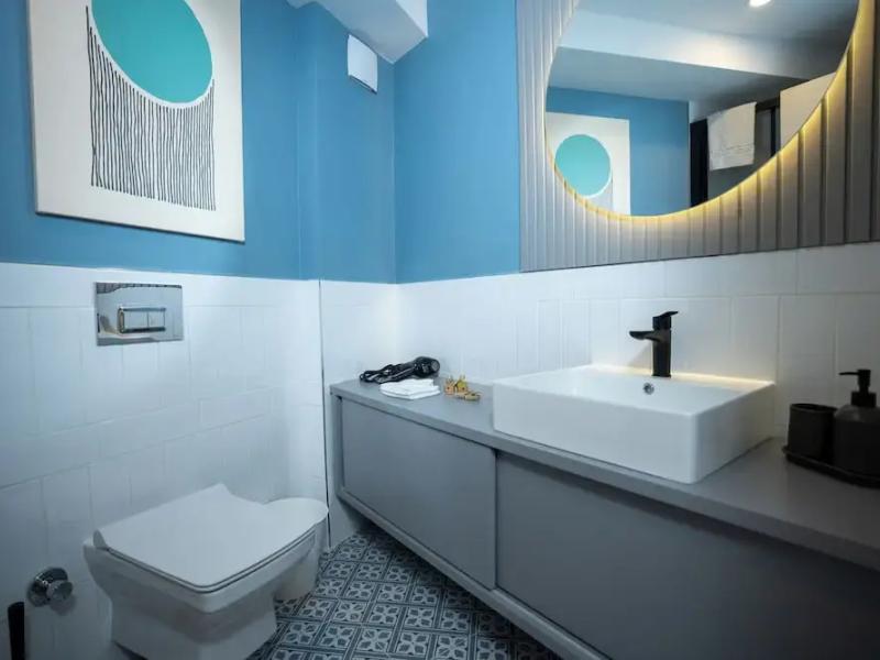 Bird Nest Suites