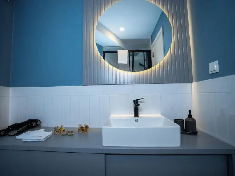 Bird Nest Suites