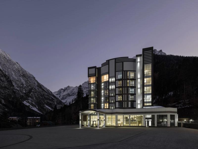 Cosmos Selection Dombay Diamond