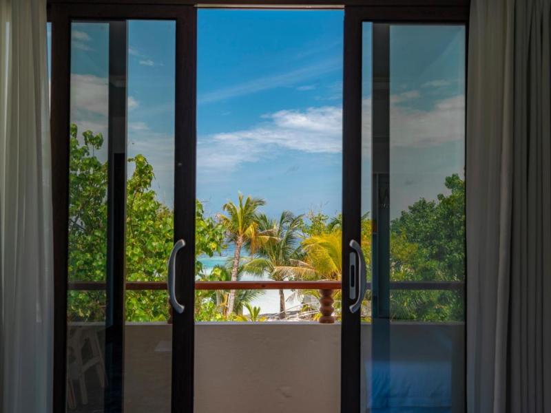 Moro Maldives Dhiffushi