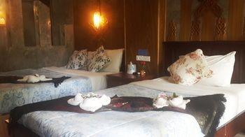 Ruan Mai Naiyang Beach Resort