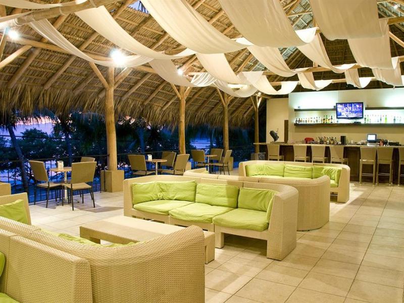 Flamingo Beach Resort