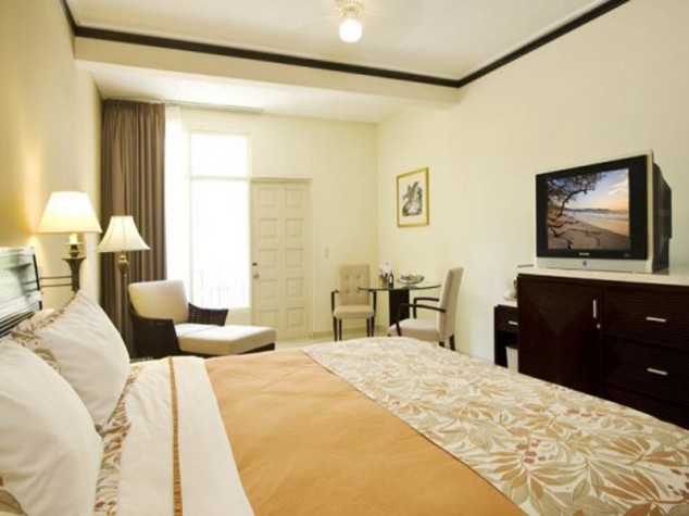 Flamingo Beach Resort