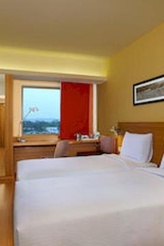 Отель Ibis Mumbai Airport Индия, Мумбаи (Бомбей), фото 23