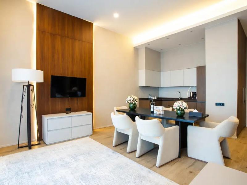 White Residences (Sea Breeze Resort)