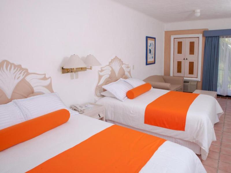 Flamingo Vallarta Hotel & Marina