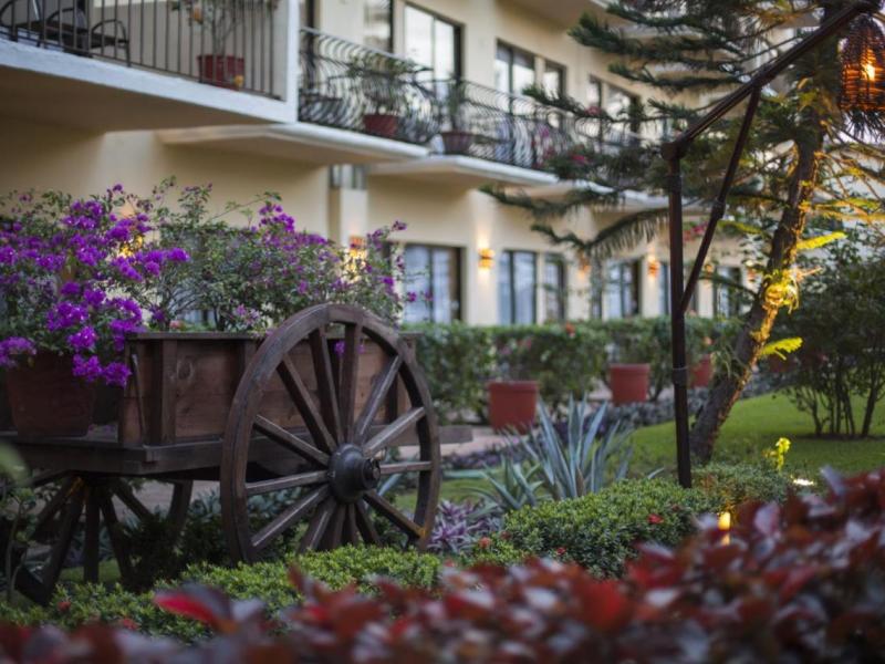 Flamingo Vallarta Hotel & Marina