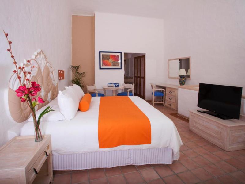 Flamingo Vallarta Hotel & Marina