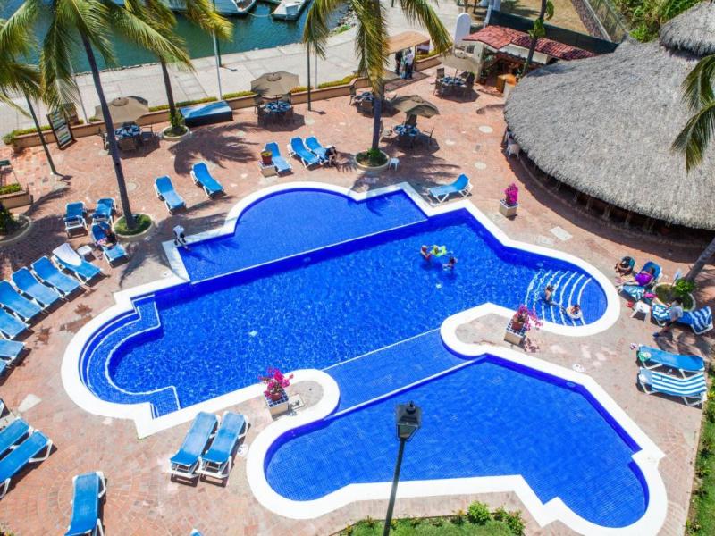 Flamingo Vallarta Hotel & Marina