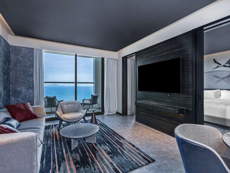 Radisson RED Danang