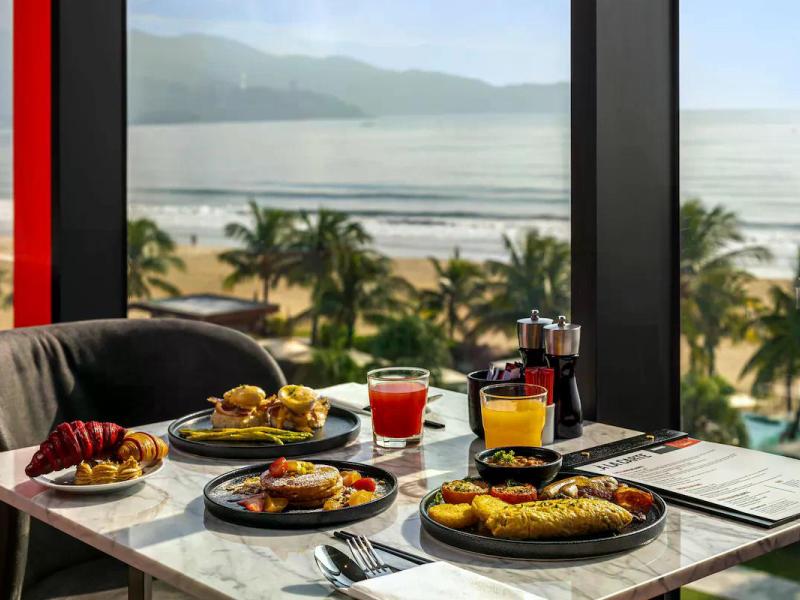 Radisson RED Danang