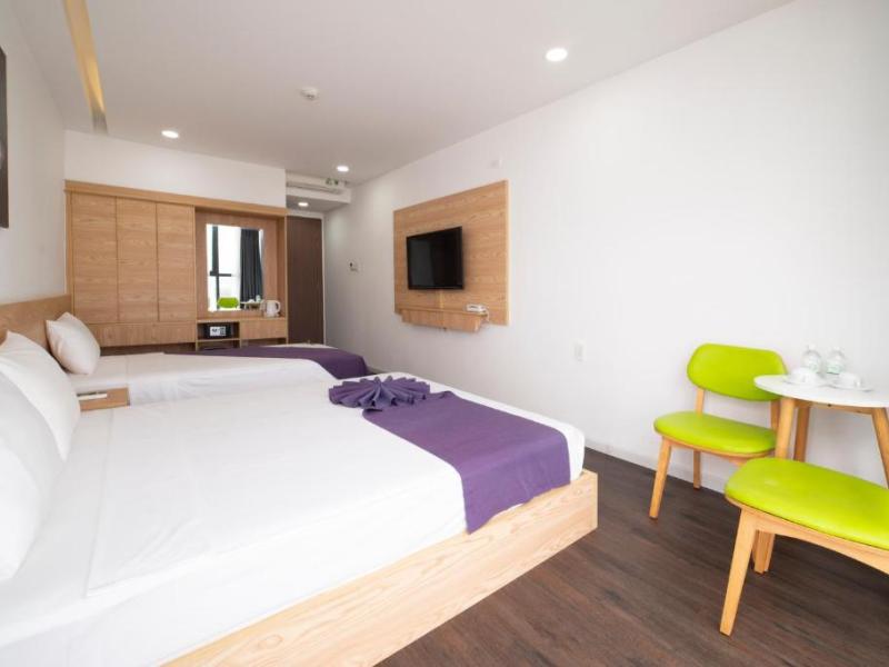 Dolphin Hotel Nha Trang