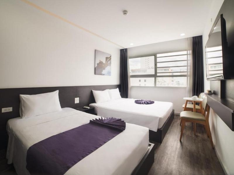 Dolphin Hotel Nha Trang