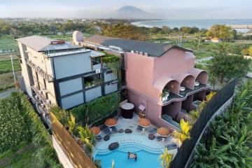 Отель Seascape Luxury Resort & Spa Sanur By Ini Vie Hospitality Индонезия, Денпасар, фото 1