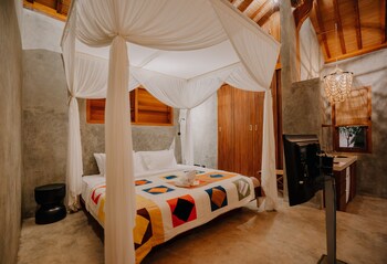 Отель ZIN Canggu Resort & Villas Индонезия, Кута, фото 19
