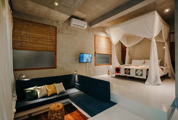 Отель ZIN Canggu Resort & Villas Индонезия, Кута, фото 22