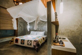 Отель ZIN Canggu Resort & Villas Индонезия, Кута, фото 28