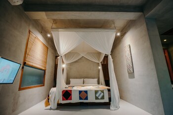 Отель ZIN Canggu Resort & Villas Индонезия, Кута, фото 29