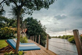 Отель ZIN Canggu Resort & Villas Индонезия, Кута, фото 10