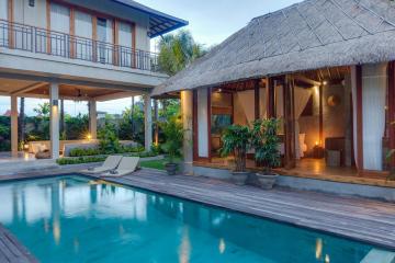 Отель ZIN Berawa Villas & Bungalows Индонезия, Кута, фото 11