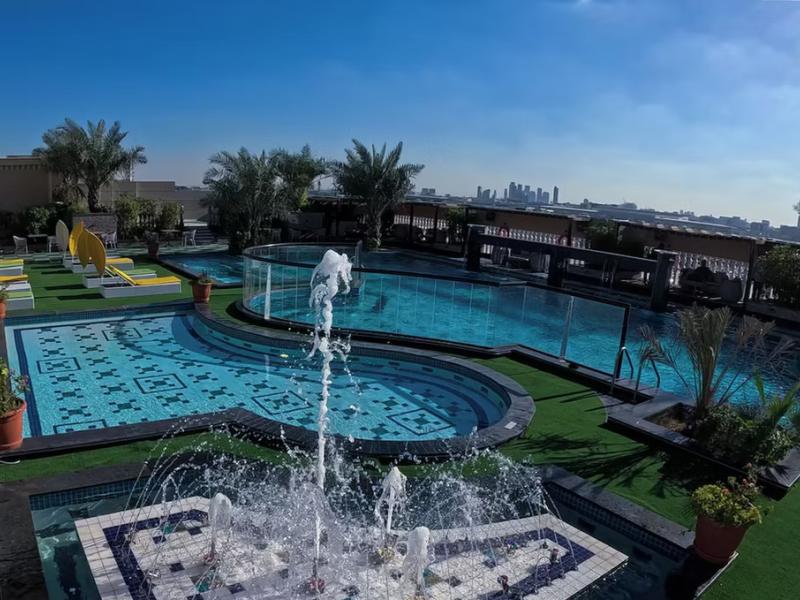 La Zona Continental Hotel