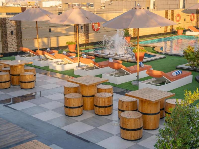 La Zona Continental Hotel