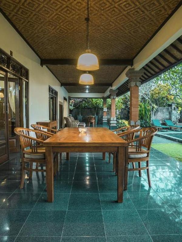 Nyoman Sandi Guest House