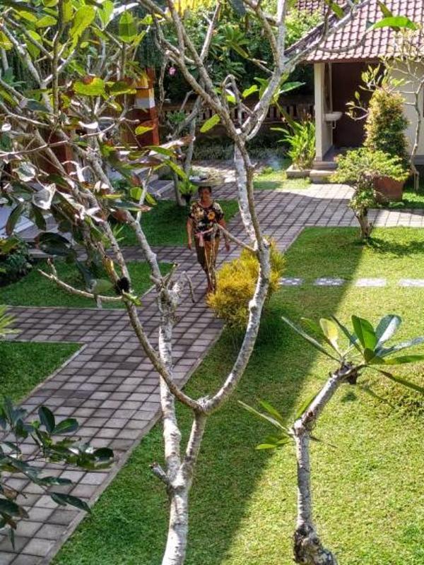 Nyoman Sandi Guest House