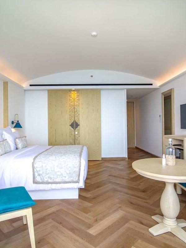 Royal Avila Boutique Resort Lombok