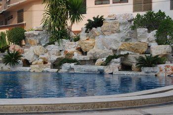 LK Grand Living Place