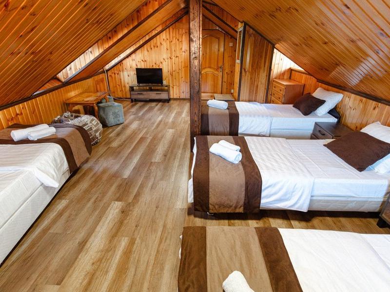 У Оксаны на Нагорной