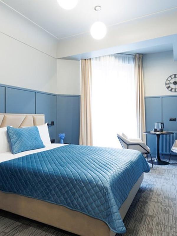 Simple Hotel В9