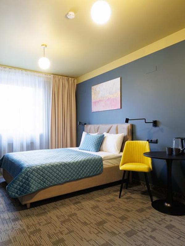 Simple Hotel В9