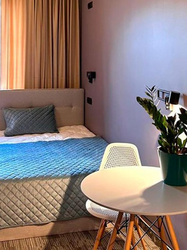 Simple Hotel В9