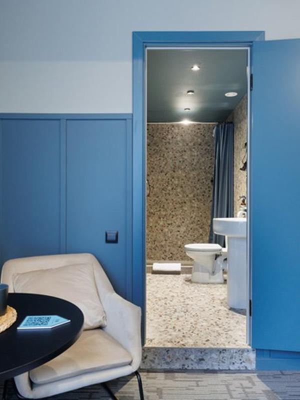 Simple Hotel В9