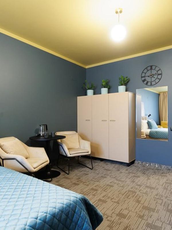 Simple Hotel В9
