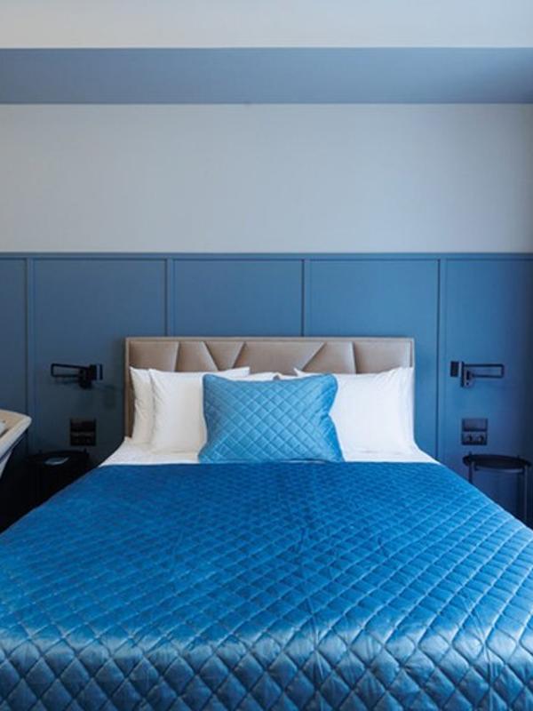 Simple Hotel В9