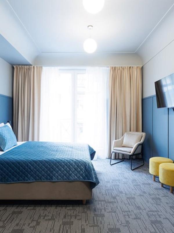 Simple Hotel В9