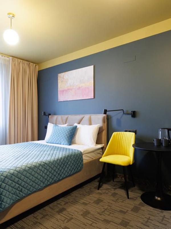 Simple Hotel В9