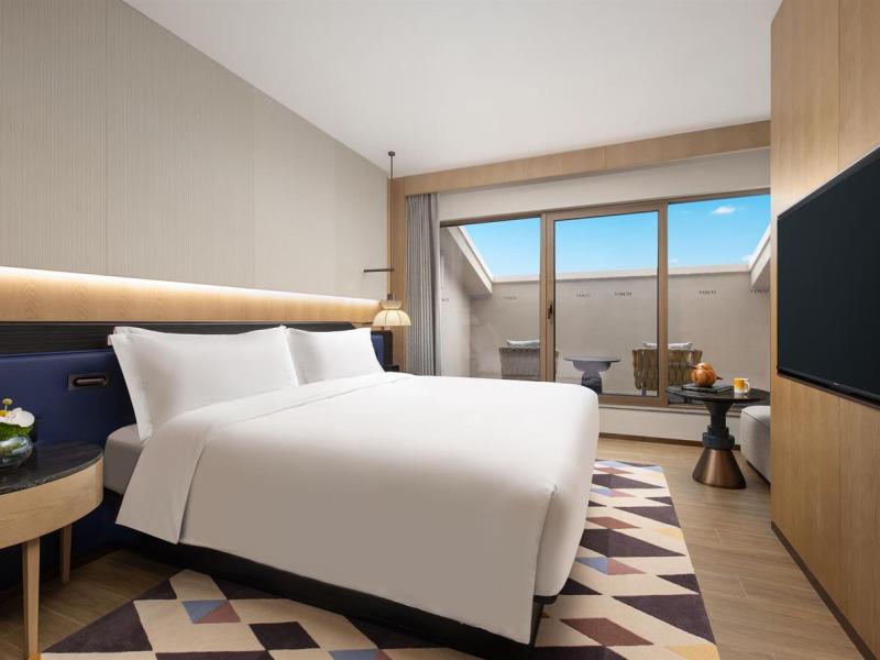 voco Sanya Dadonghai, an IHG Hotel