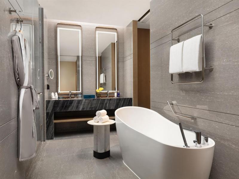 voco Sanya Dadonghai, an IHG Hotel