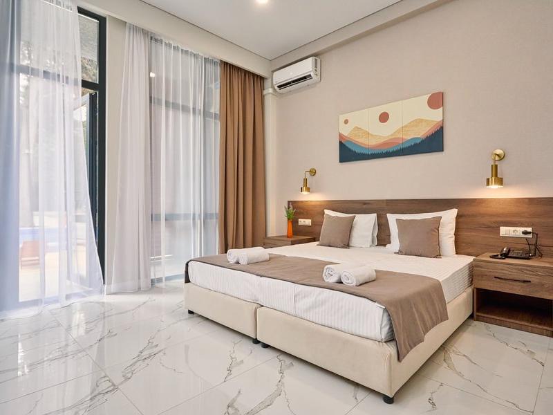 Solar Hotel