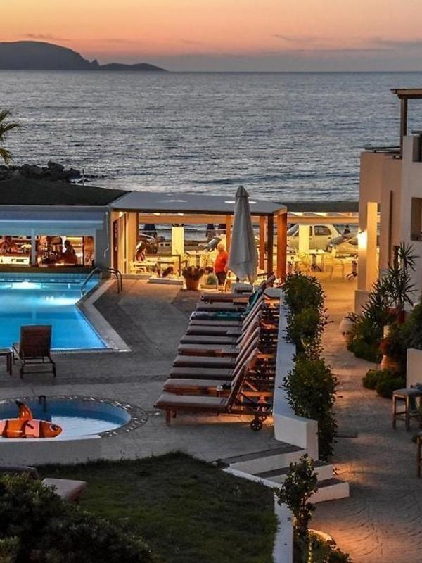 Yria Beach