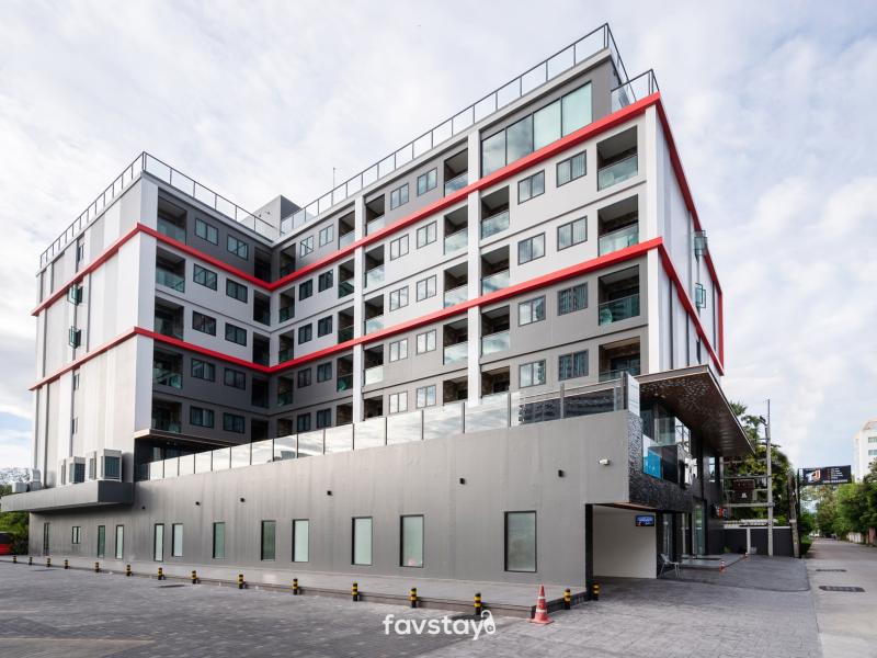 The Tj Hotel