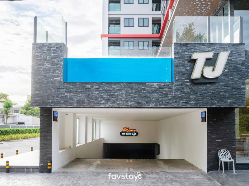 The Tj Hotel