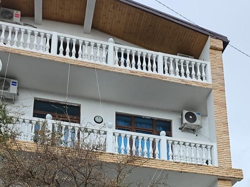 Золотая вилла Бугенвиллия