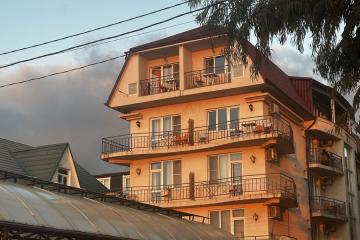 Отель Эльбрус (ул. Просвещения) Россия, Адлер, фото 1